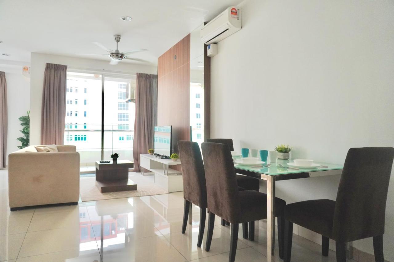 Gurney Drive Mansion One Serviced Apartment George Town Room photo